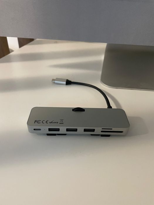 Satechi Aluminum Type-C Clamp Hub Pro