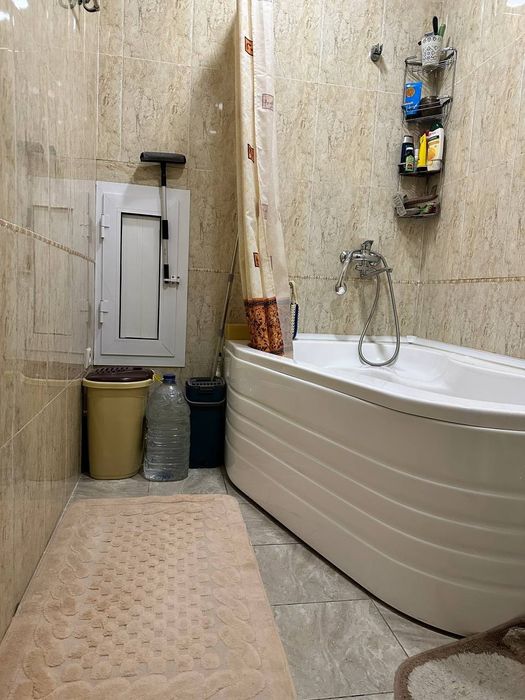 Юнусабад -14 3/5/9 ремонт сделан для себя, встроенная мебель остаётся