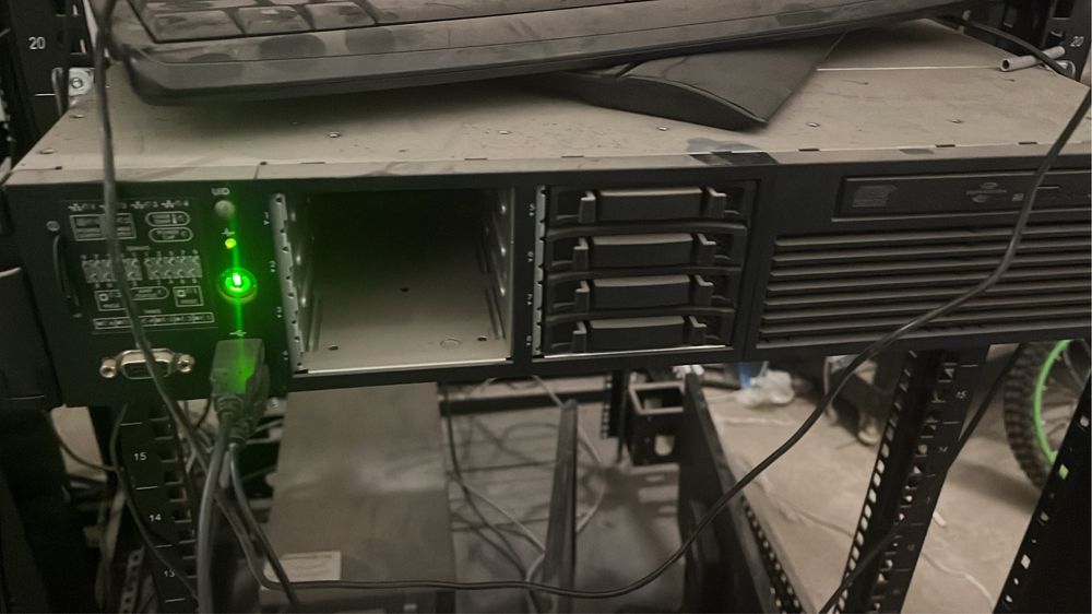 Продаем сервер proliant dl380 Gen10