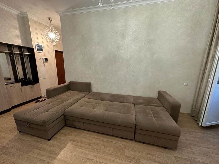 Диван большой