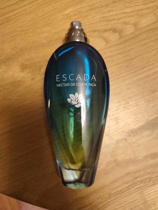 Дамски парфюми Prada CK one Escada