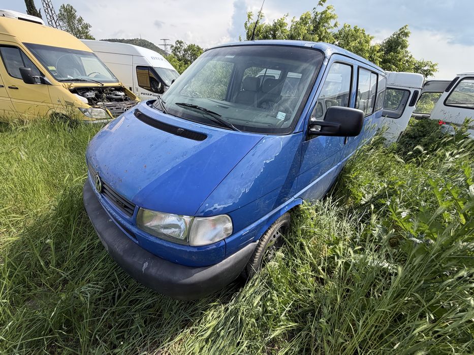 Фолксваген Транспортер Т4 Каравел 2.5 TDI 1999 г. – На части