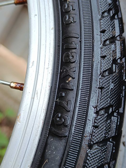 Vand bicicleta fetite roz roti pe 18"