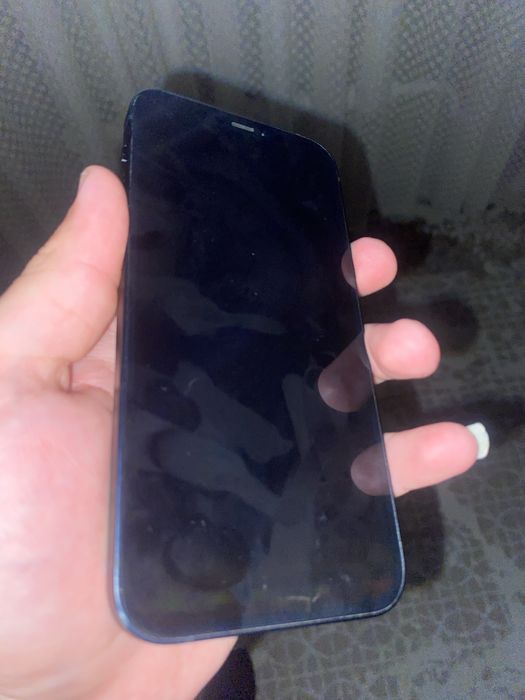 Apple Iphone 12.