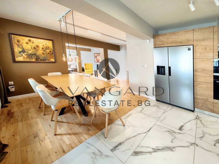 Продава се Многостаен апартамент в Пловдив, Център - 188 кв.м за 2116 €/кв.м - Снимка #5