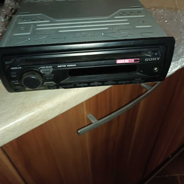 радио касеофон за кола sony .нов.