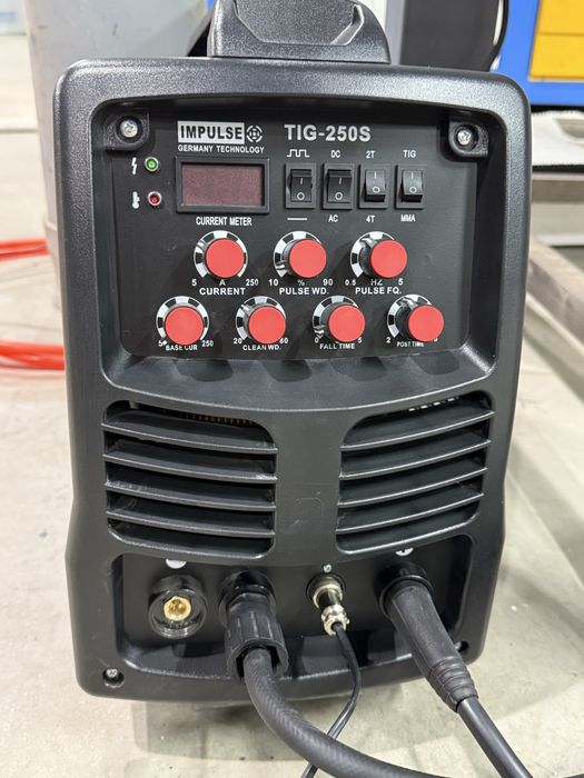 IMPULSE TIG-250 S Argon svarka aparat sotiladi