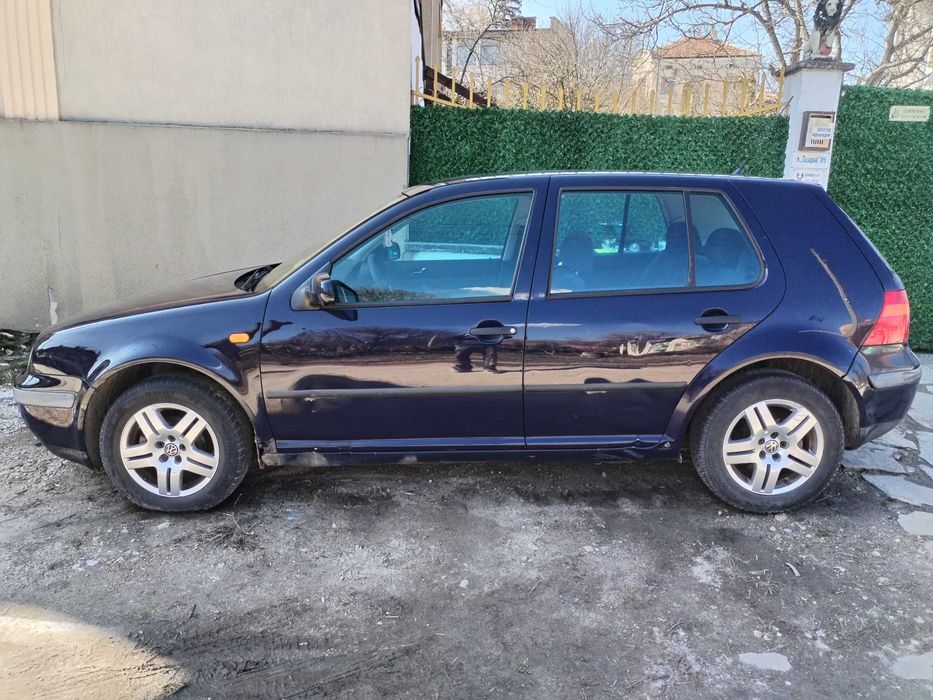 Голф 4 1.6 бензин 2000 г.