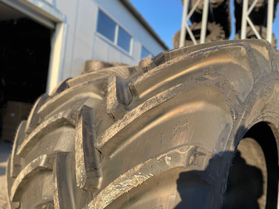Alliance Cauciucuri pentru Combina 900/60R42 Livrare Anvelope Class