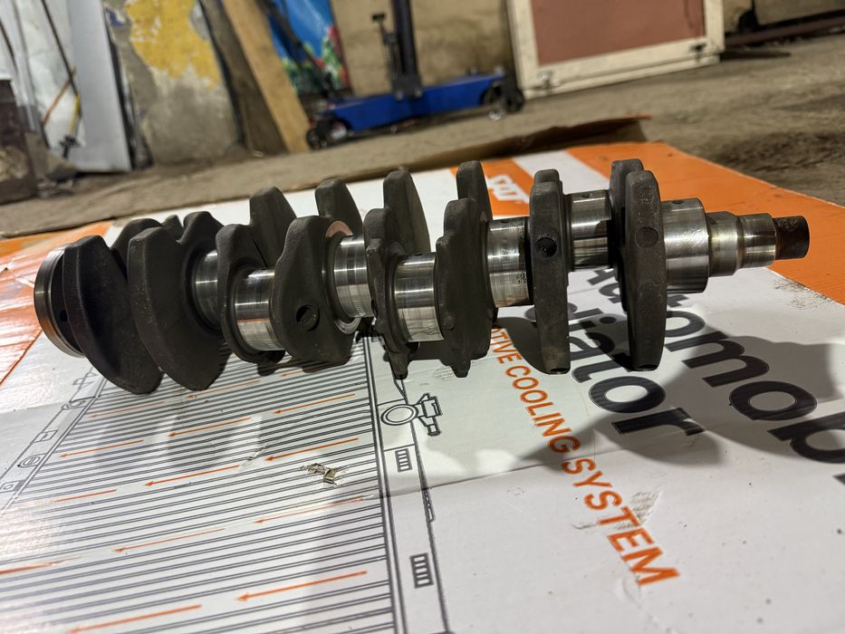 Продам Коленвал Приора 16кл