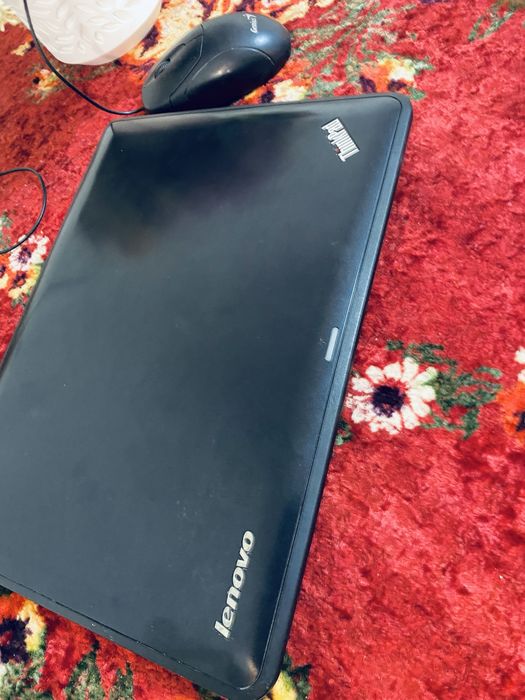Lenovo ThinkPad x131e noutbuk sotiladi