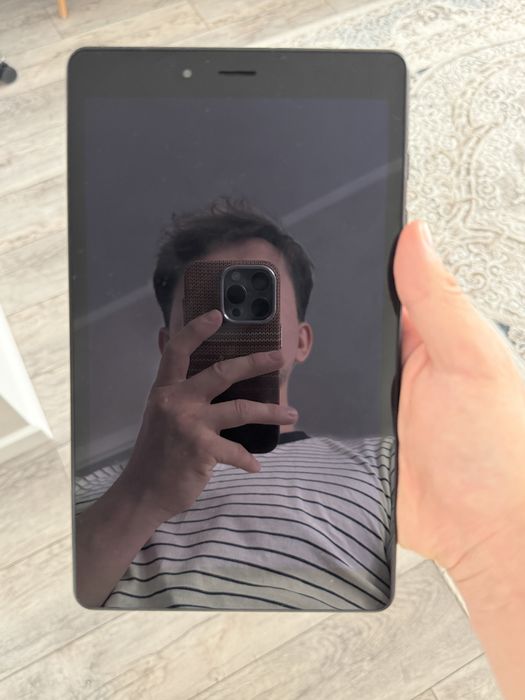 Продаю Galaxy Tab 8