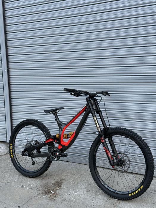 Велосипед за спускане Specialized Demo 8