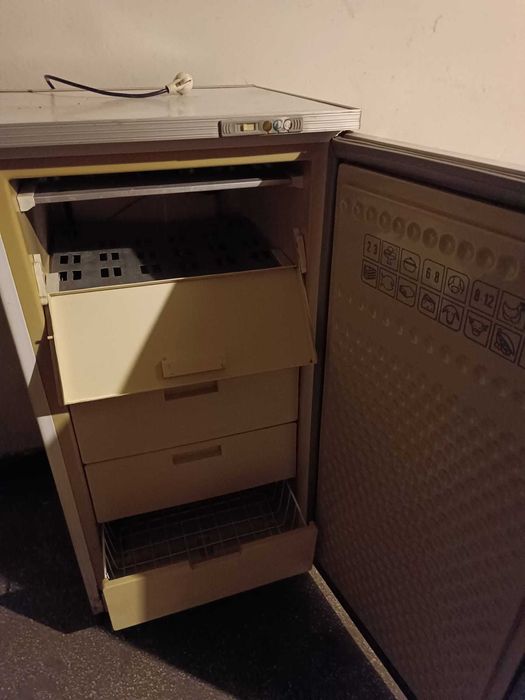 Congelator cu 5 sertare