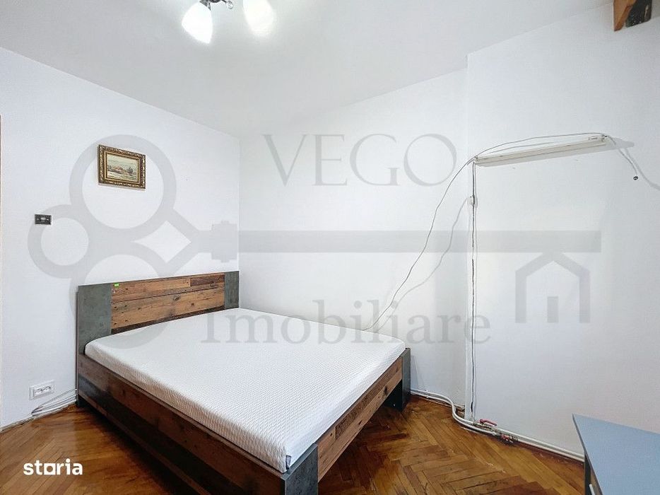 Apartament 3 camere decomandat, garaj, aproape de UMF, Piata Zorilor