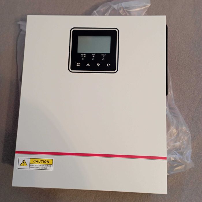 хибриден инвертор DAXTROMN 1KW 12V