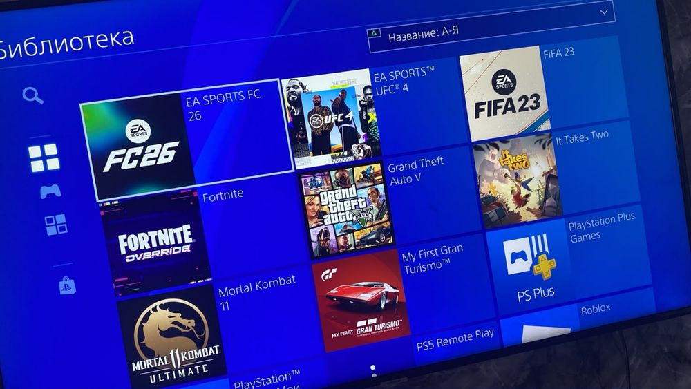 Продою PS4 pro в хорошем состояние