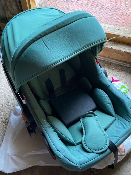 Carucior copii Chipolino Piruet 3 in 1 cu sezut rotativ