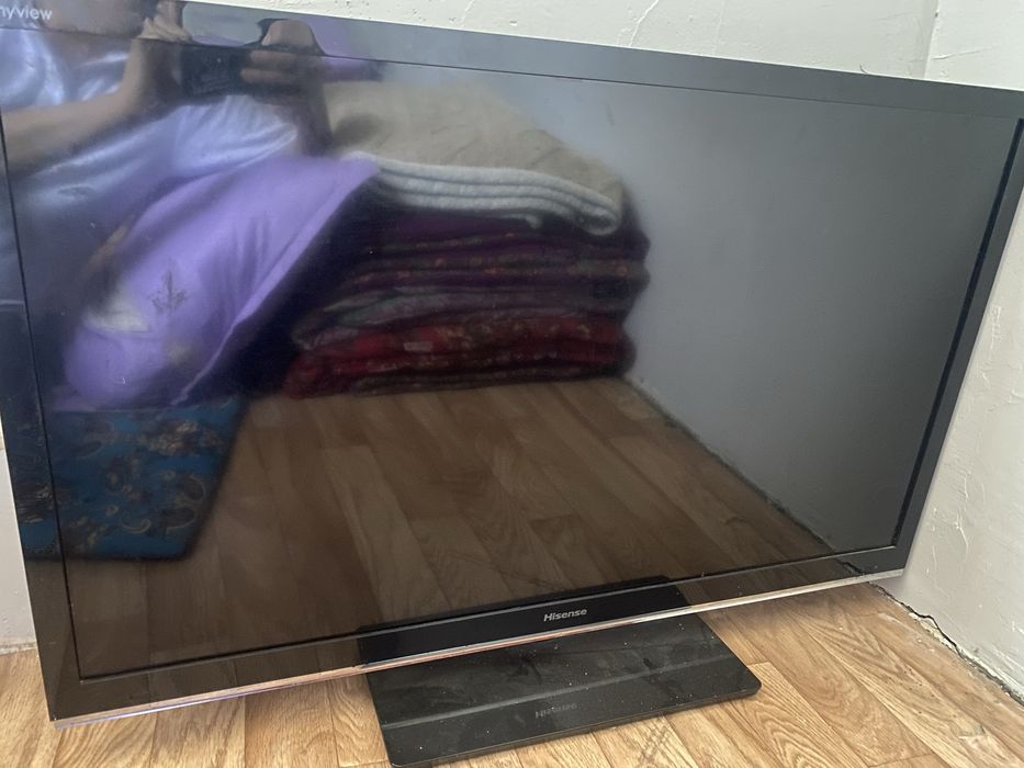 Hisense рабочий хороший.