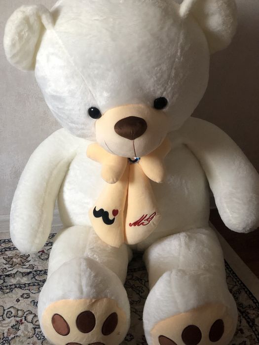 Продам белого медведя