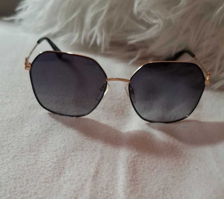 Слънчеви очила Moschino