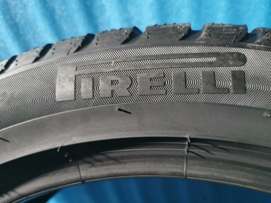 245/45 R19 - pirelli runflat m+s 4 bucati
