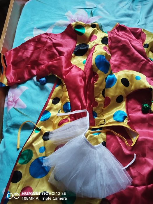 Продам Костюм клоуна