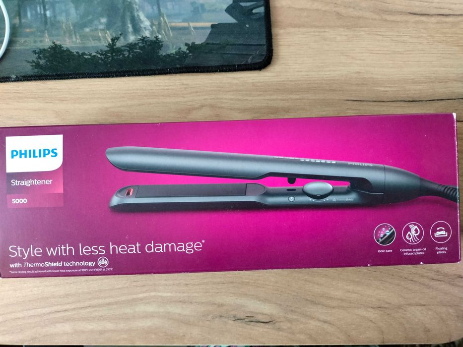 Выпрямитель волос Philips