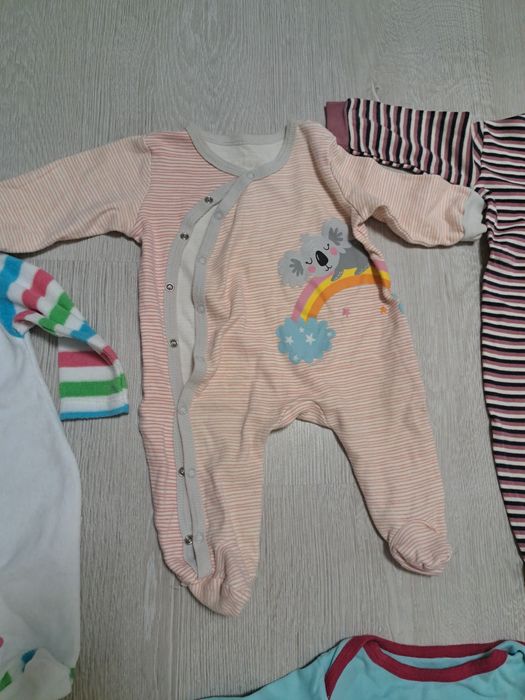 Lot 7 salopete lungi, fetita, mărimile 1-3luni si 3-6luni + cadou pant
