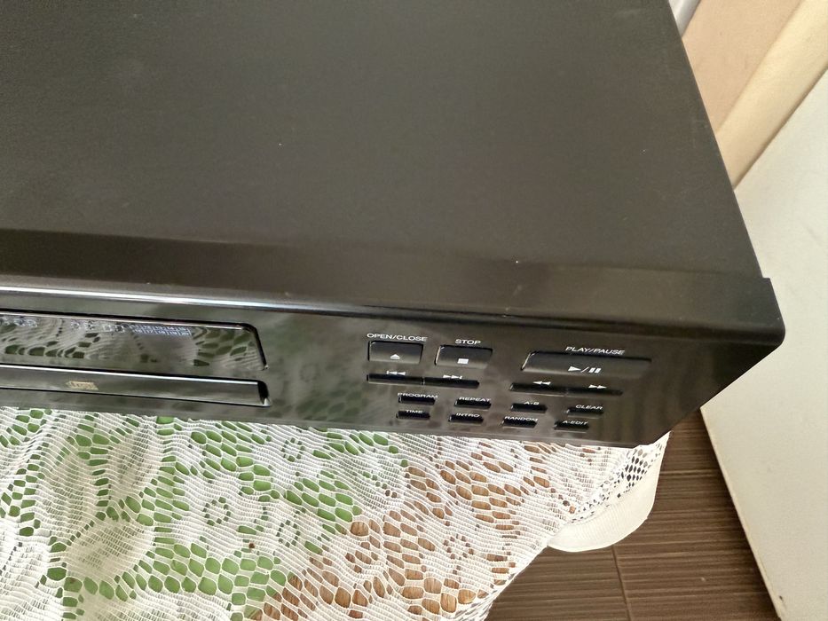 Denon DCD-425 CD player