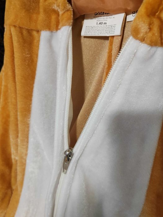 Costum Unisex NOU Iepuras din Catifea Pufos (140 cm pentru 9-10 ani)