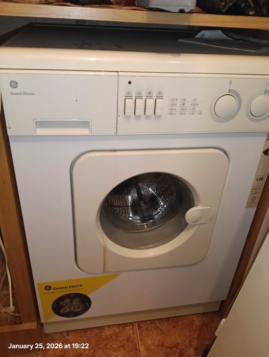 Mașină de spălat GeneralElectric neprobata,pentru piese/recondiționare