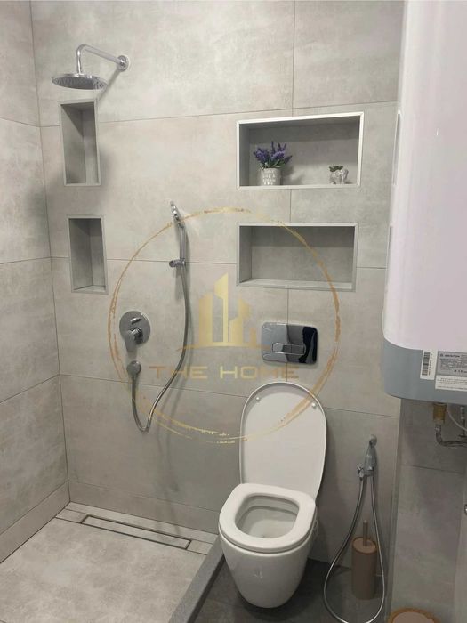 Дава се под наем Тристаен апартамент в Варна, Младост 1 - 84 кв.м за 600 € - Снимка #11