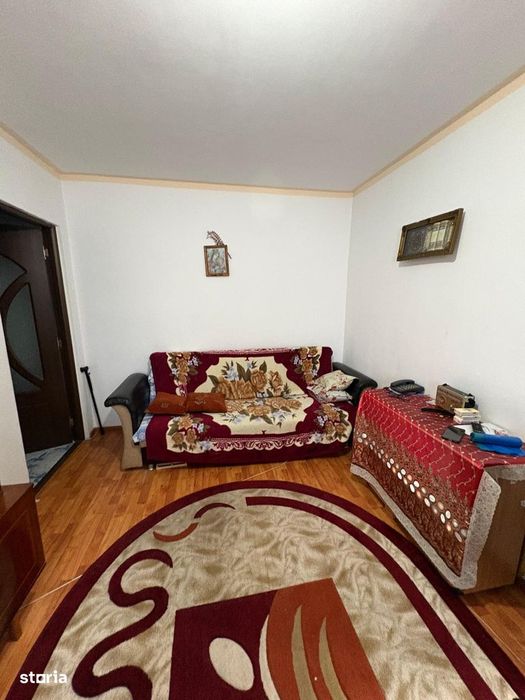 2 camere nd 35 mp piata chirila mobilat  si utilat complet 300 euro