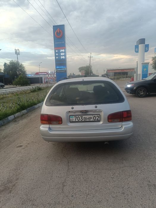 Тойота Камри универсал