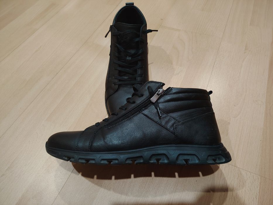 Елегантни кожени обувки номер 43