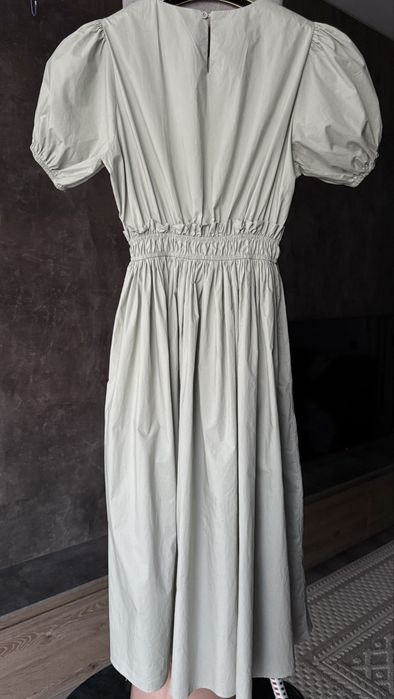 Новое коктейльное платье в S/M размере.