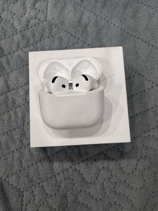 Airpods 4 оригинал