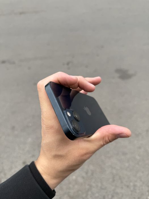 Продам или Обменяю iPhone 13 (Айфон 13)