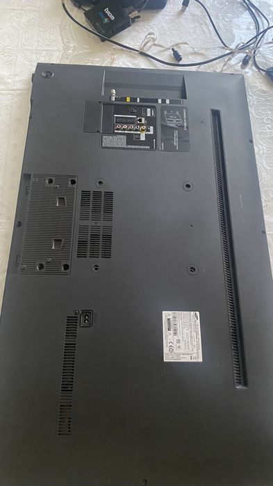 Продаю телевизор SAMSUNG Smart TV