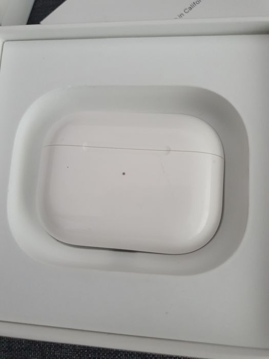 Безжични слушалки Apple AirPods  Pro +Magsafe case
