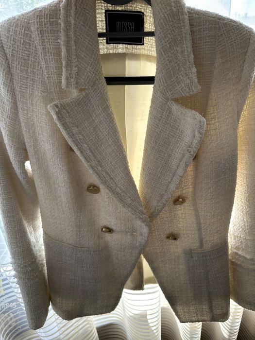 Дамско ново бяло сако Alessa