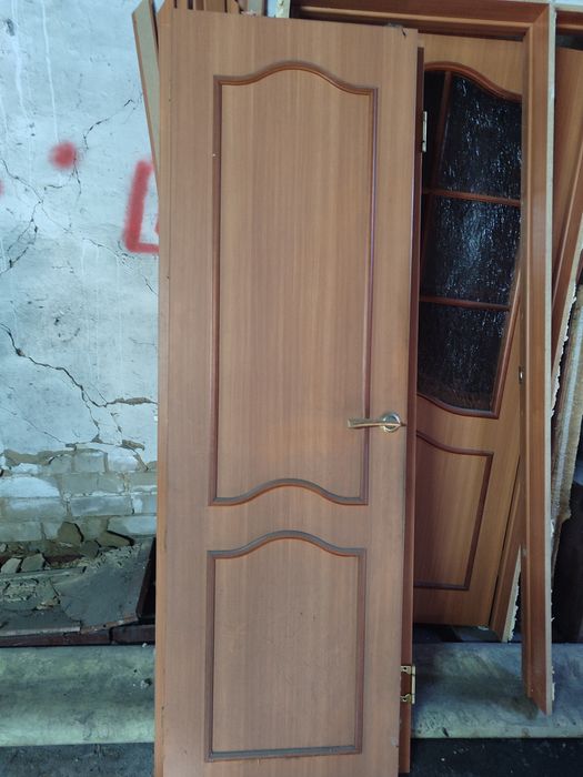 Продам двери в комплекте