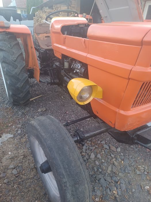 Tractor fiat 445