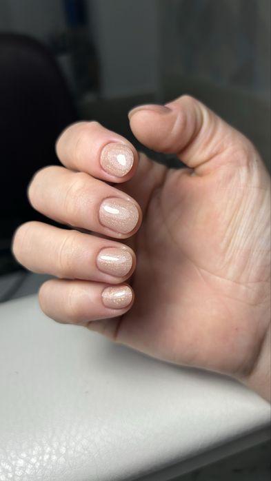 Маникюр и педикюр