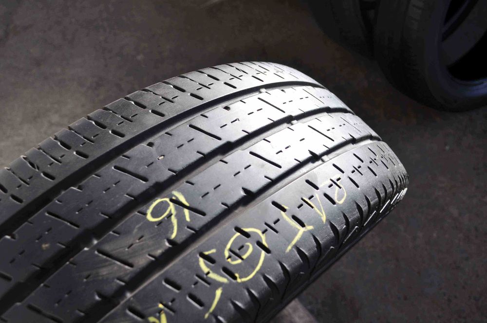 Anvelopa Vara 215/65 R15C CONTINENTAL Vanco 2 104/102T
