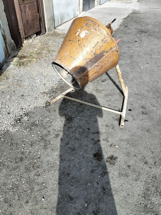 Ручная бетономешалка