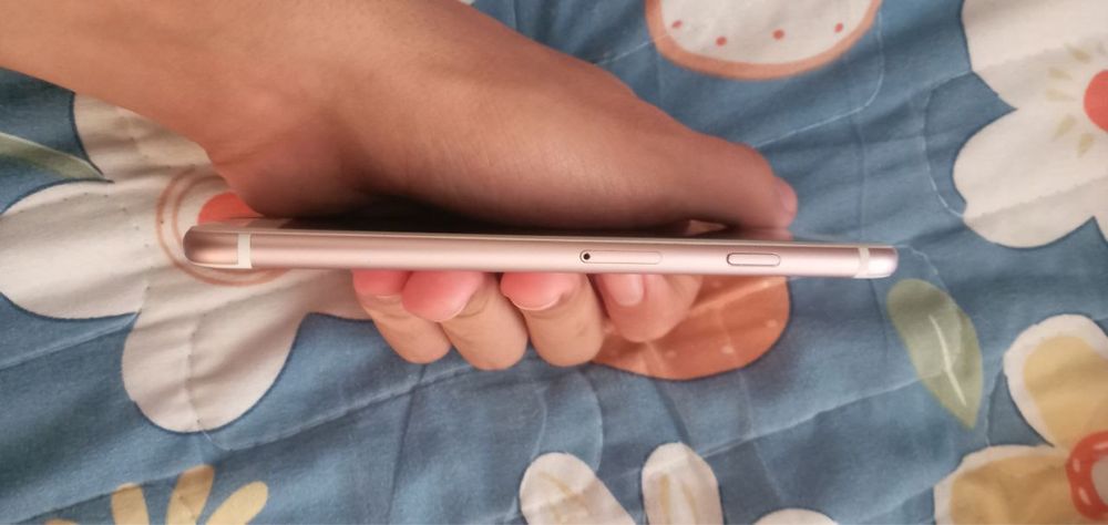 Iphone 6s (64)gb ideal