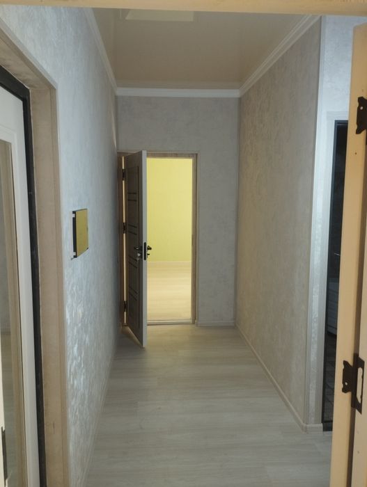 ЦДВА да   Ешлар марказини олдида кв ижарага Берилади 2 хона