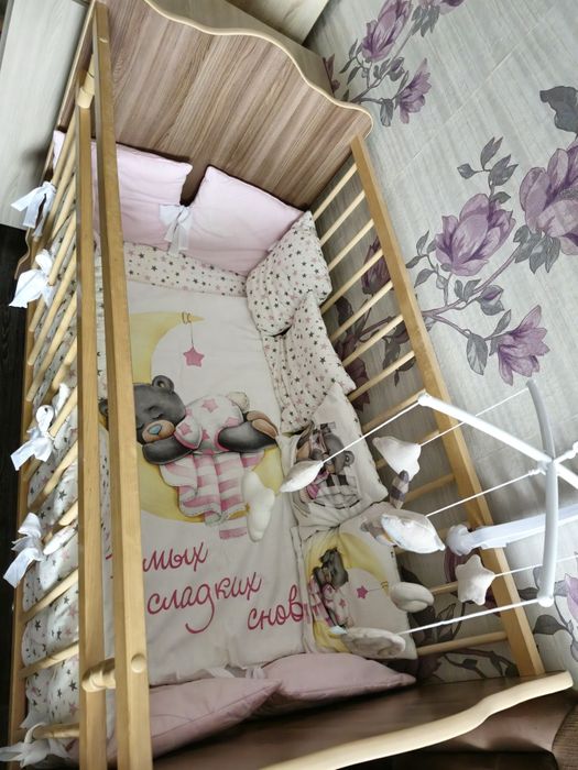 Детская кроватка